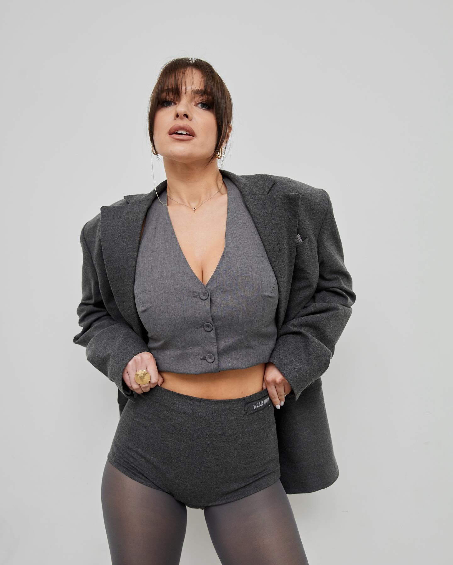 Шорти Wear Him