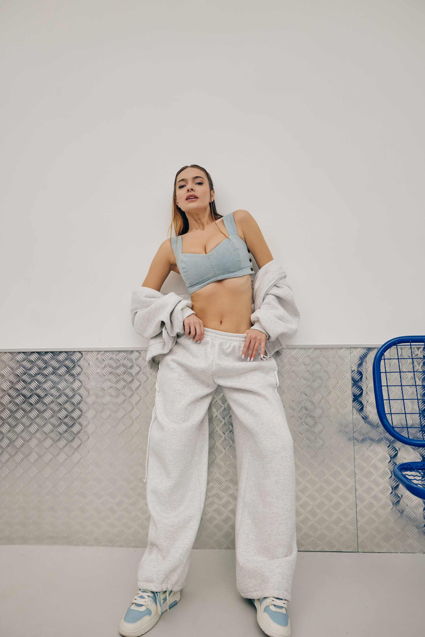 Штани з акцентною деталлю New Era of Me меланж - Зображення 5